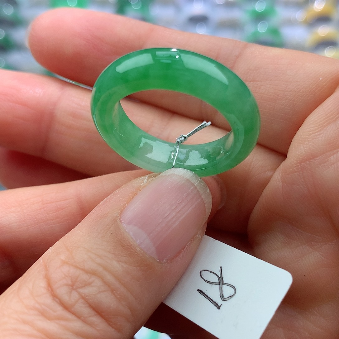 翡翠戒指未镶嵌18号