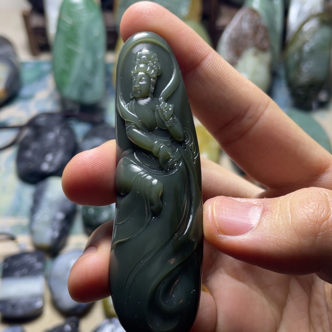 和田玉未镶嵌挂件飞天