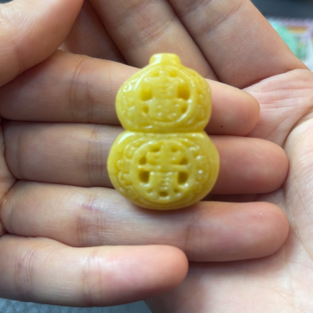 翡翠颈饰未镶嵌翡翠待编织