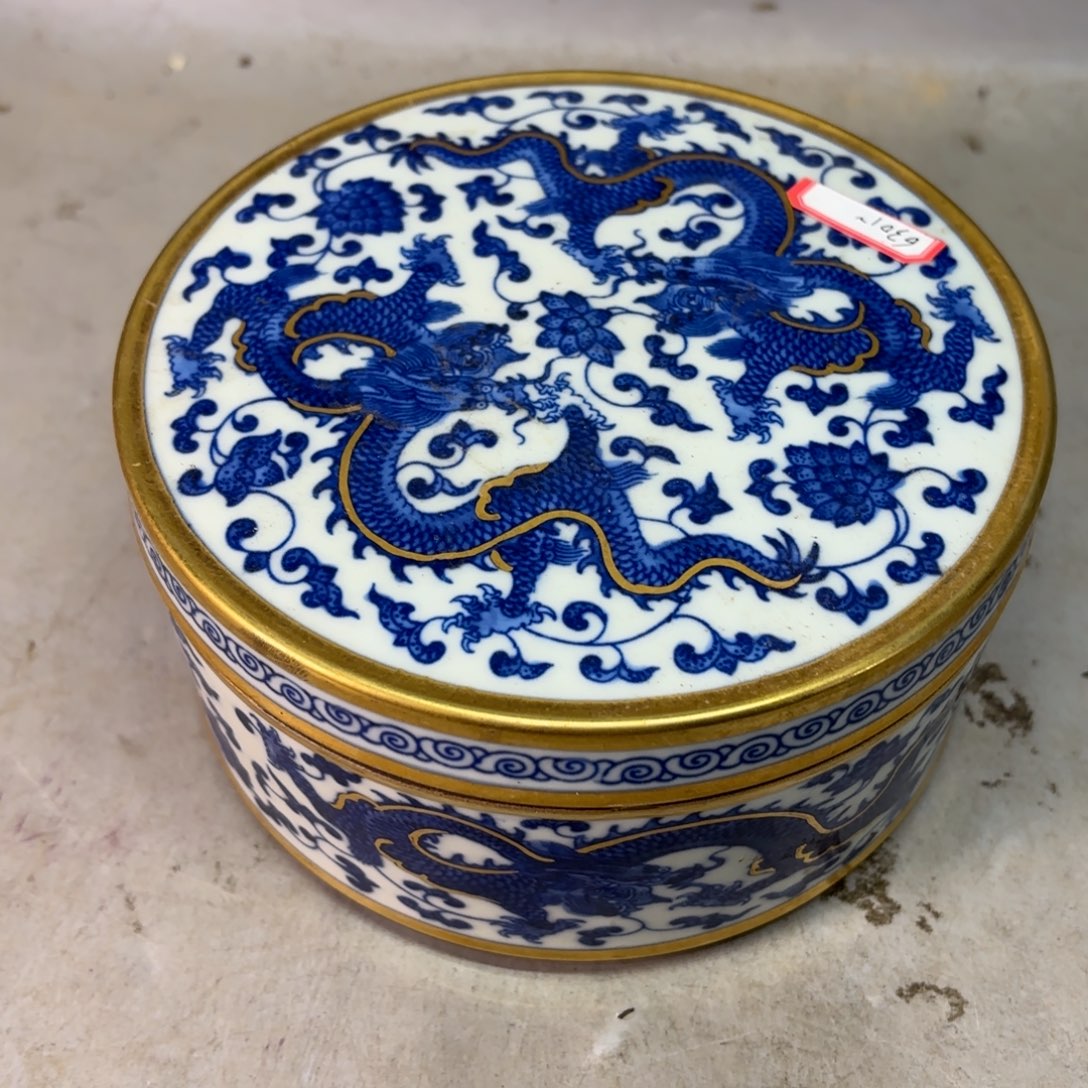 A***者瓷摆件精品高货工艺美术品细路摆件