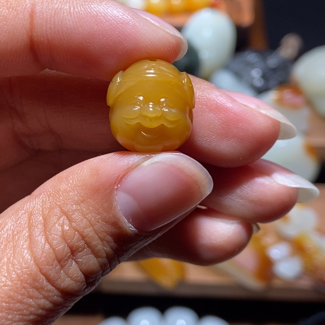 老***部和田玉未镶嵌颈饰