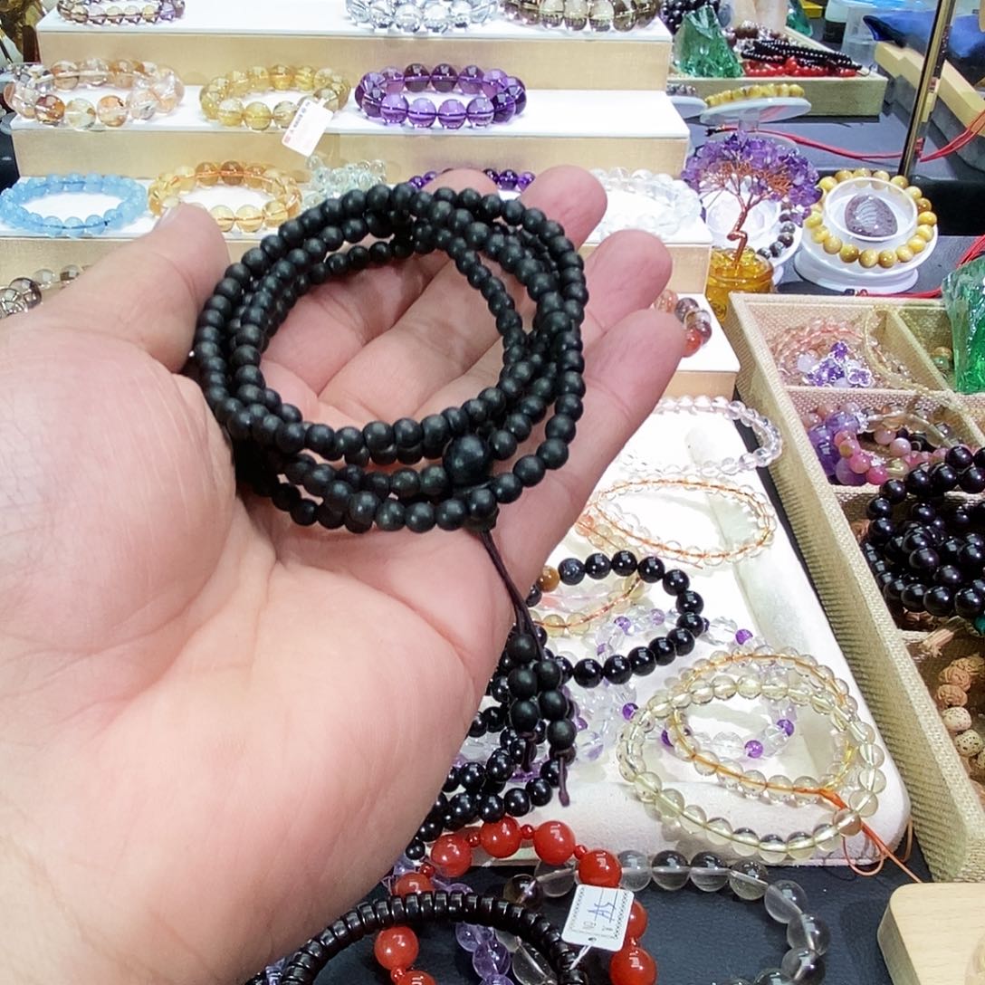 一***憨未镶嵌手链水晶沉香多圈