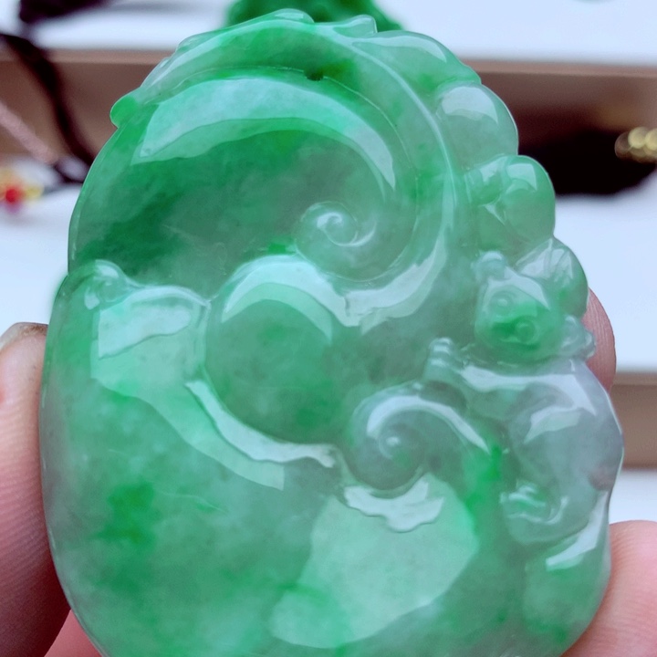 翡翠未镶嵌吊坠(不含链)