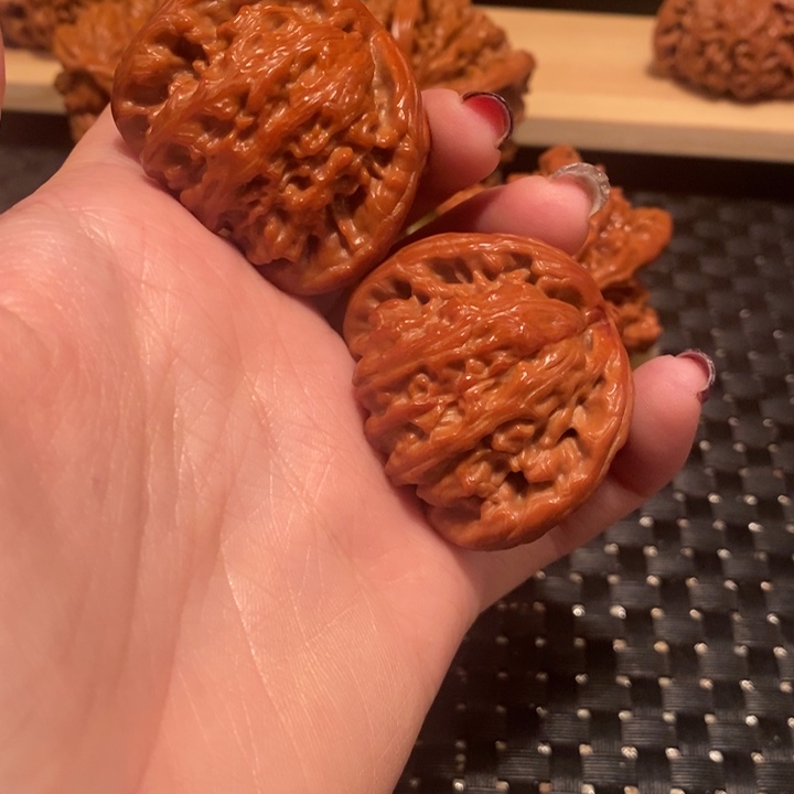 核桃把件用****好白狮子 核桃文玩。41尺