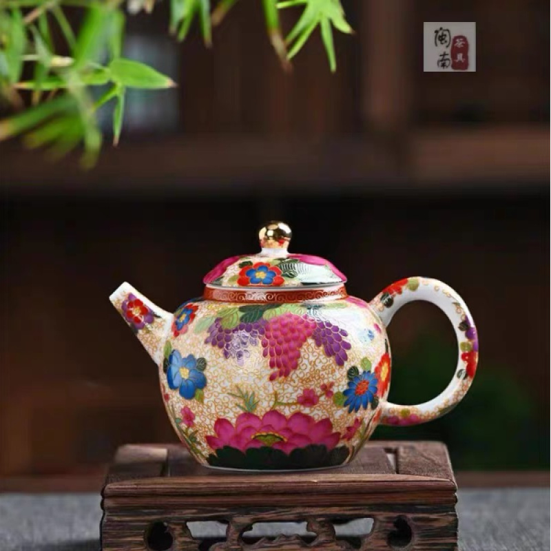 珐琅彩牡丹花茶壶w0348