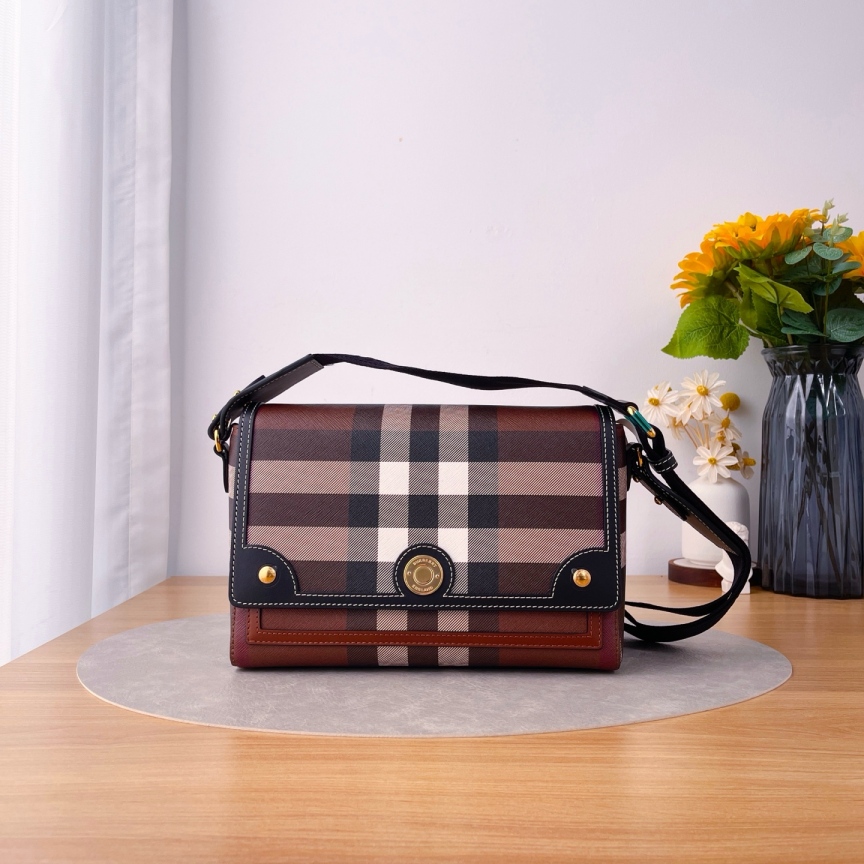 99新 BURBERRY/博柏利 Note/单肩包/3523