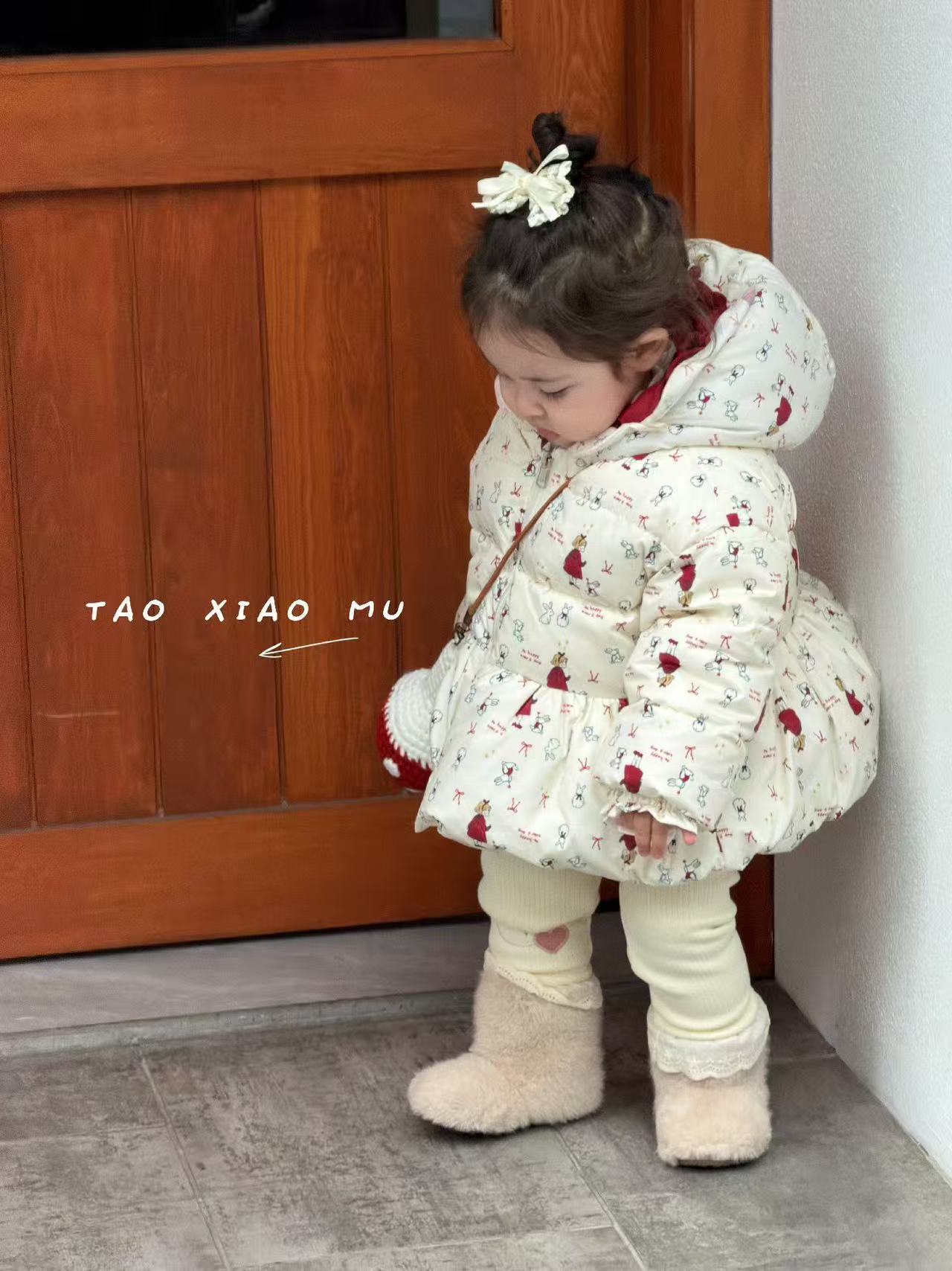 2025冬季婴幼儿甜美韩系羽绒外套女宝宝可爱卡通碎花外出羽绒外套