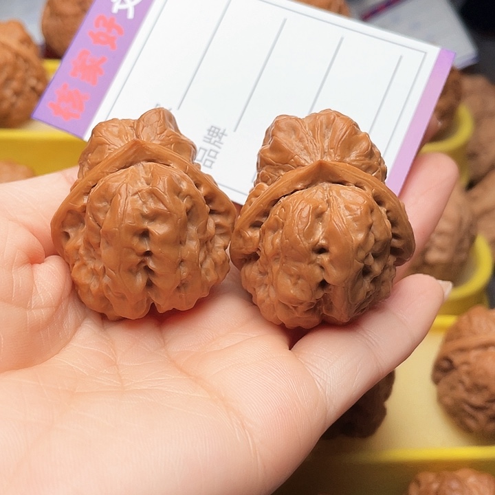 吊坠文玩核桃大**啊蛤蟆头