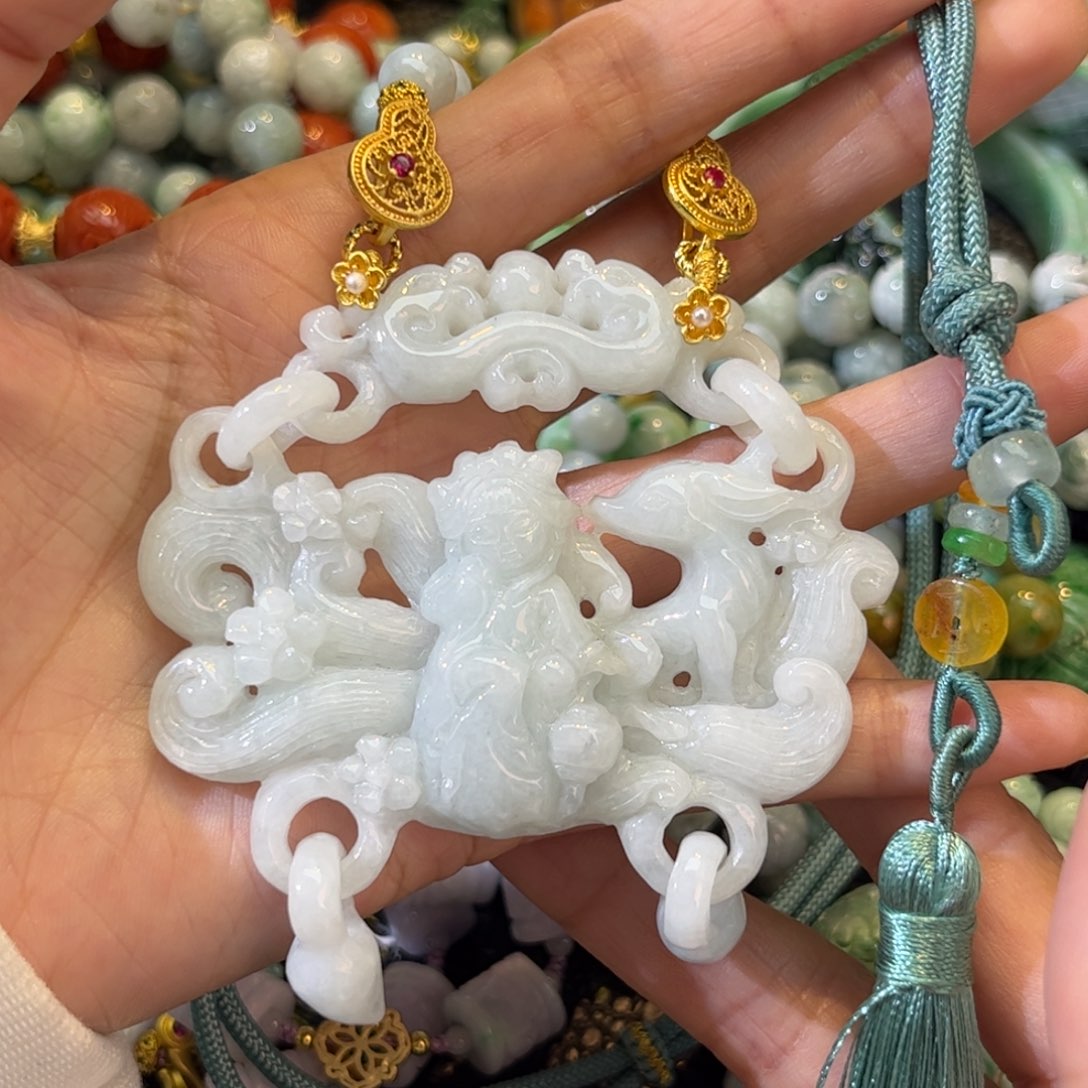 翡翠颈饰未镶嵌待编款