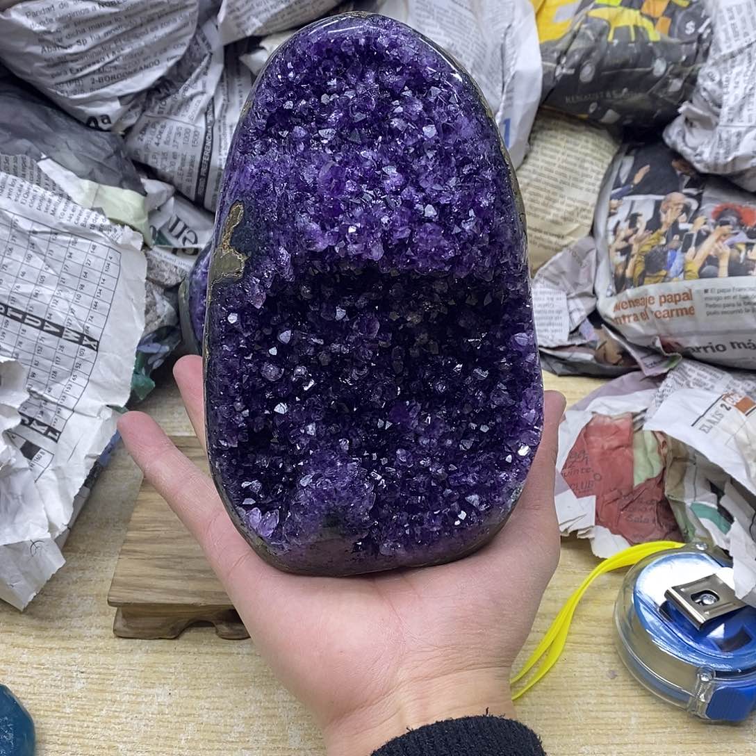 未镶嵌水晶大型摆件（非配饰）