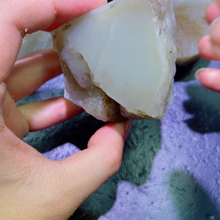 和田玉未镶嵌珠宝半成品