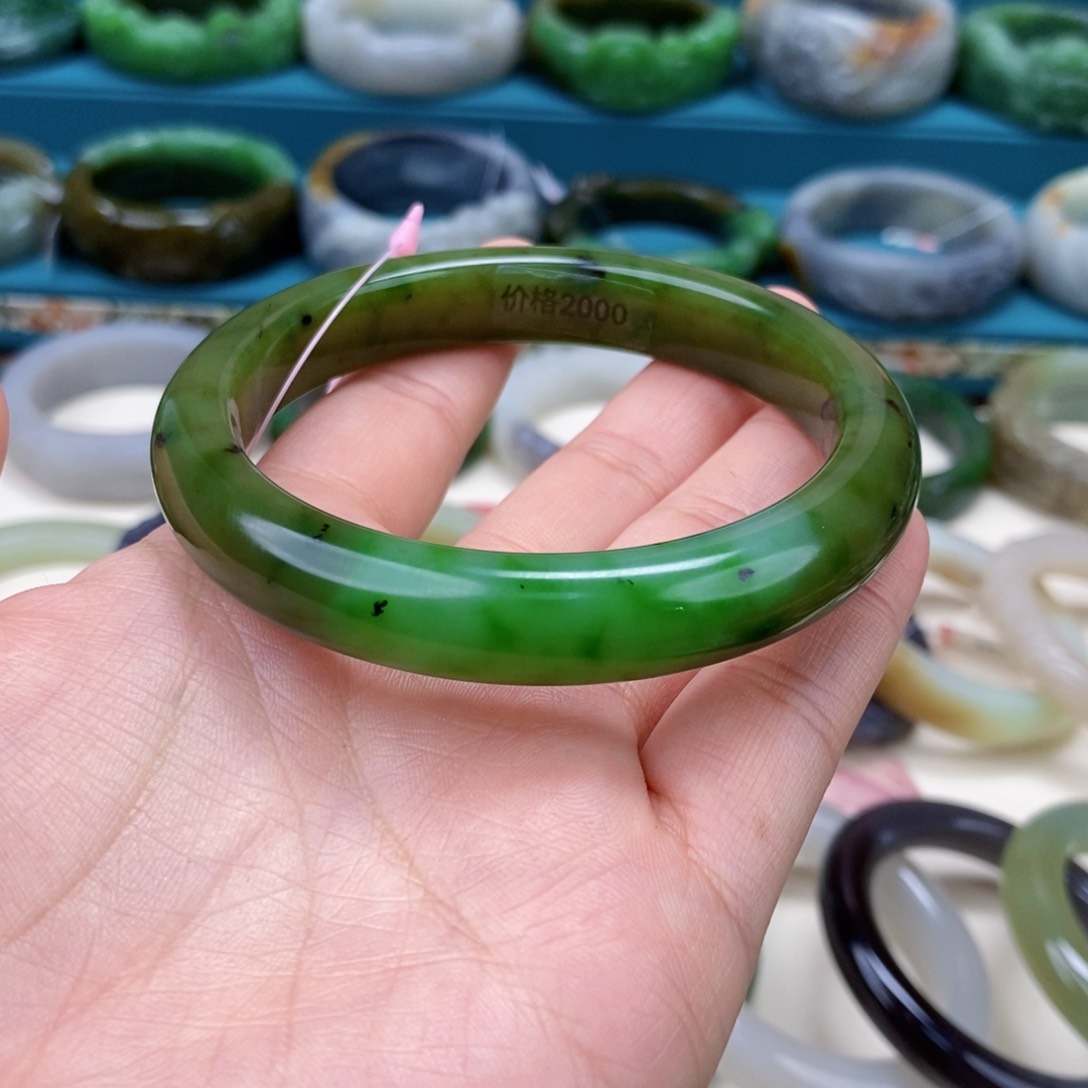 和田玉手镯62.5未镶嵌天