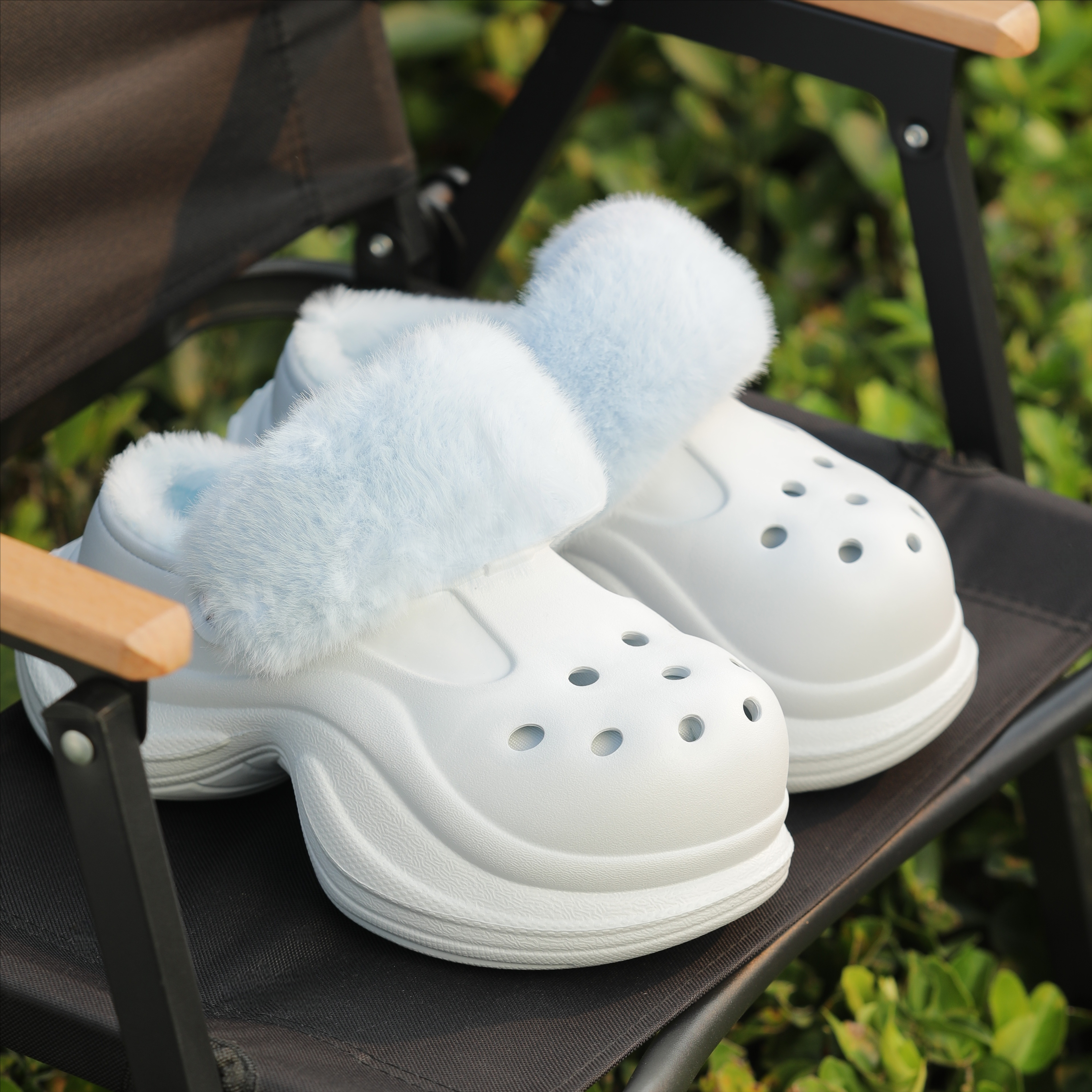 厚底洞洞毛绒棉拖鞋女款室内家居增高防滑保暖可外穿