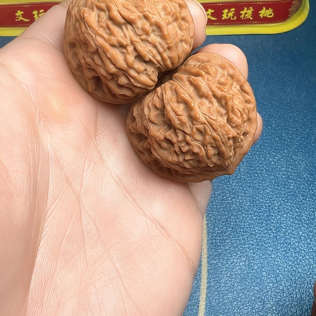 文玩核桃把件37太行龙珠