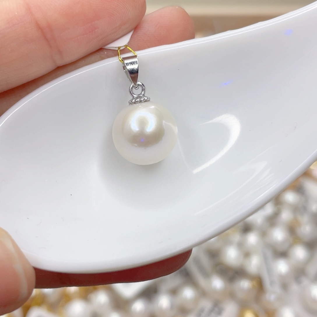 淡水珍珠未镶嵌吊坠(赠链)