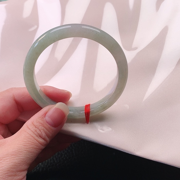 翡翠手镯未镶嵌翡翠 095