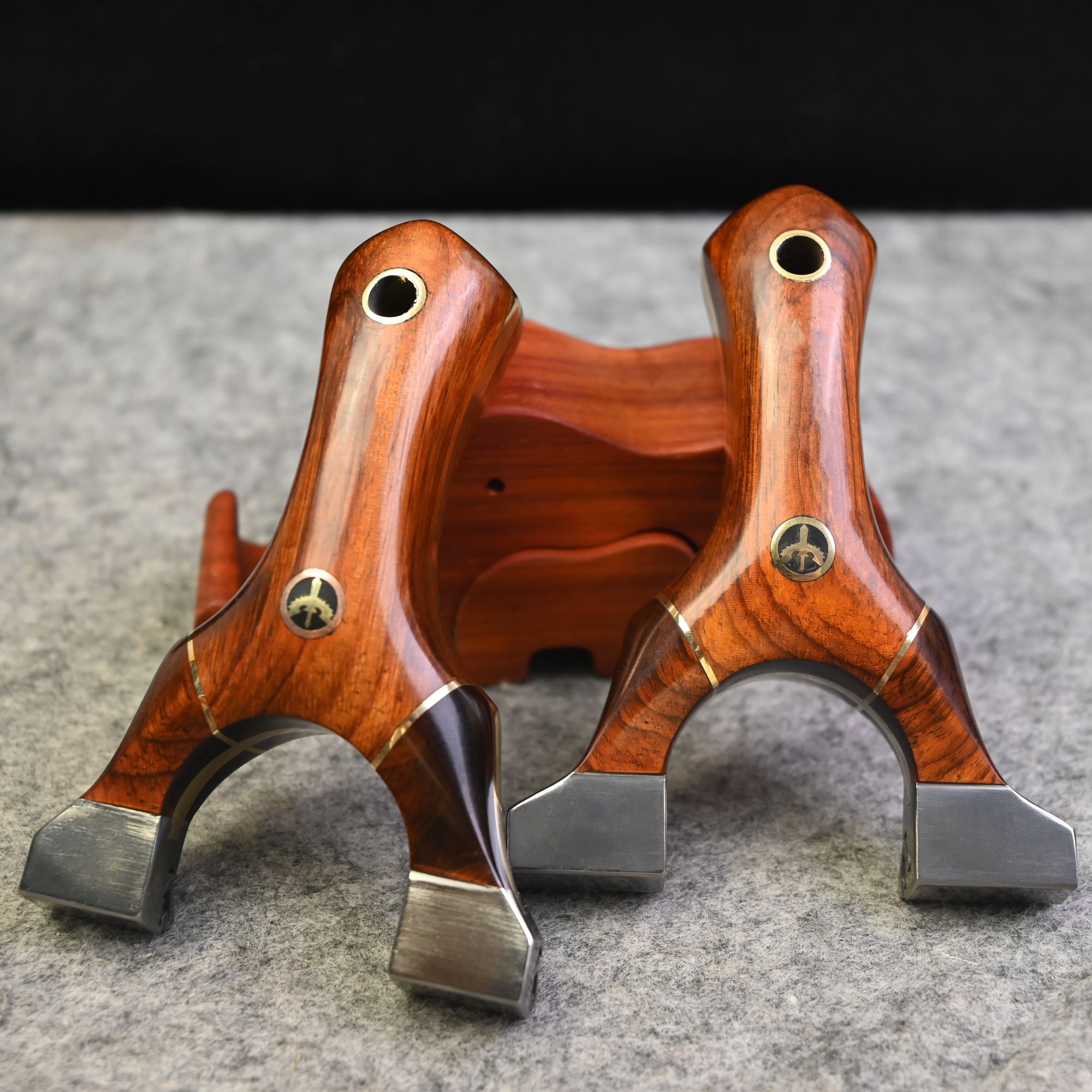 钛合金紫檀拼接木贴片龙齿弹弓高准度免绑快压适合户外竞技使用