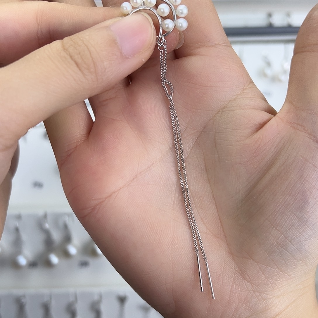 柚***子银S925镶嵌淡水珍珠耳饰