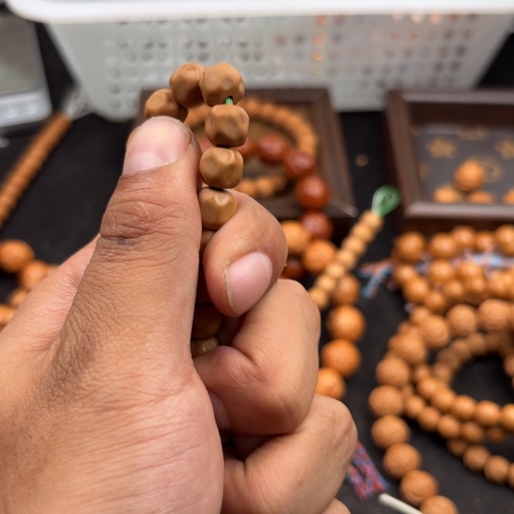 杰***6猴头核桃吊坠奶酪