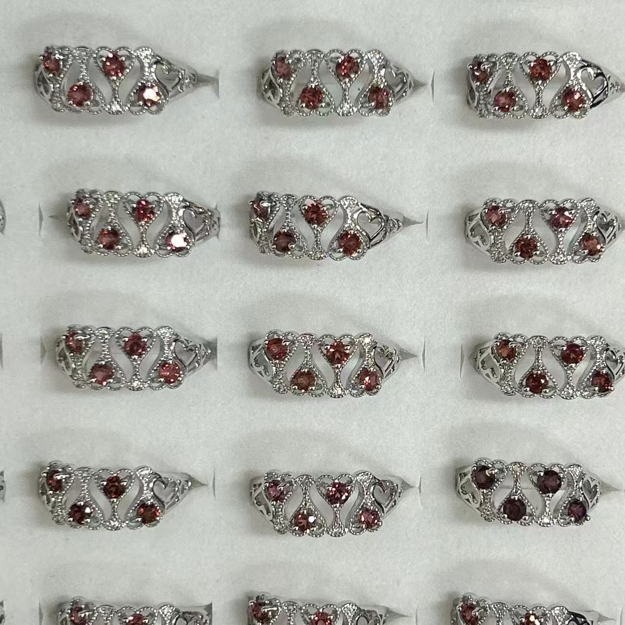 石榴石爱心戒指(多样性发一件）