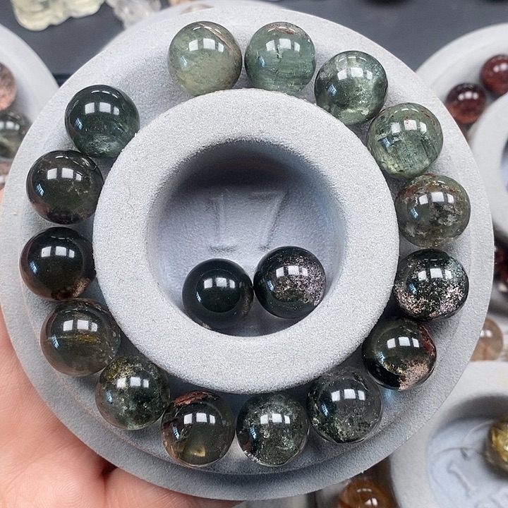 x***8水晶颈饰未镶嵌水晶