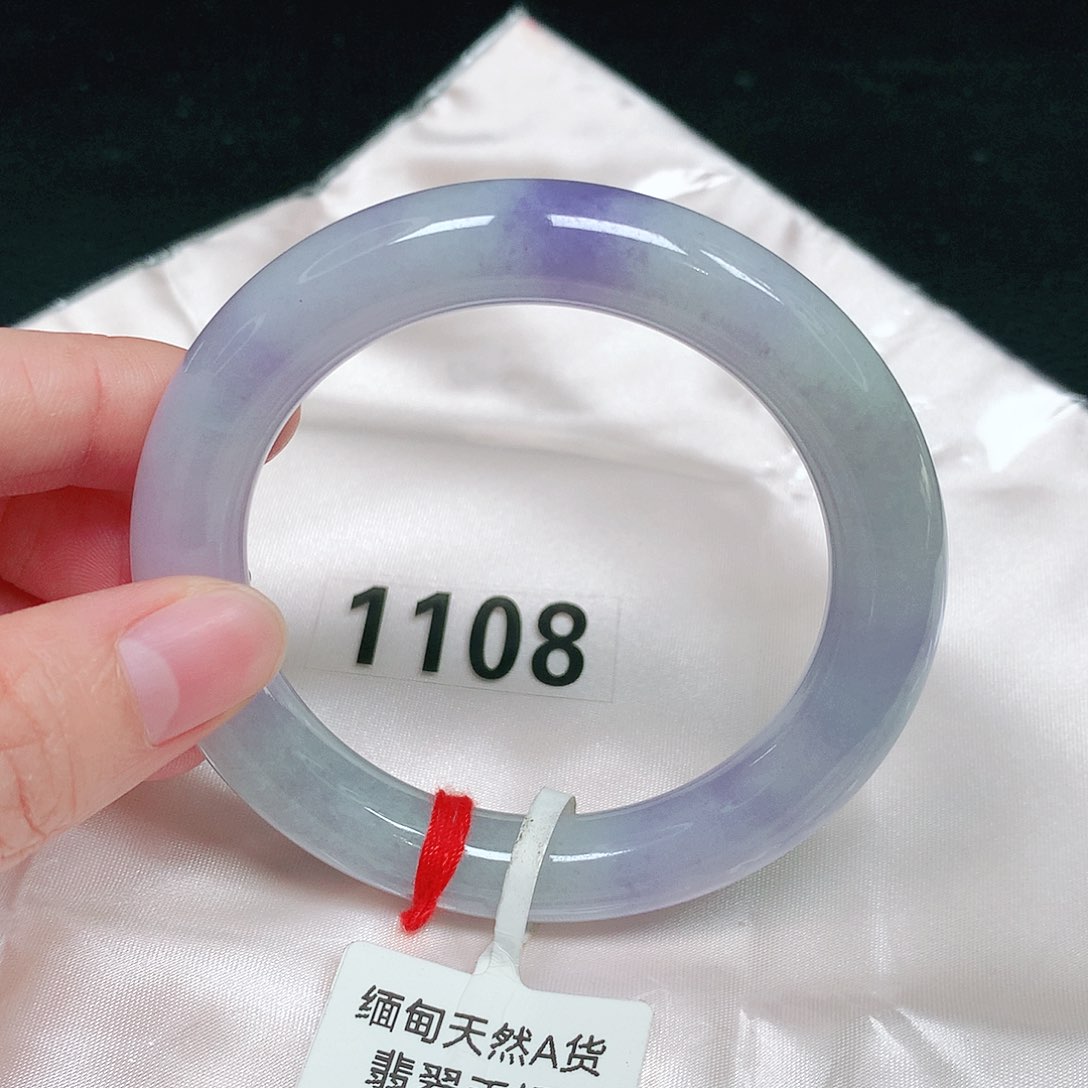 未镶嵌手镯（圆镯）翡翠