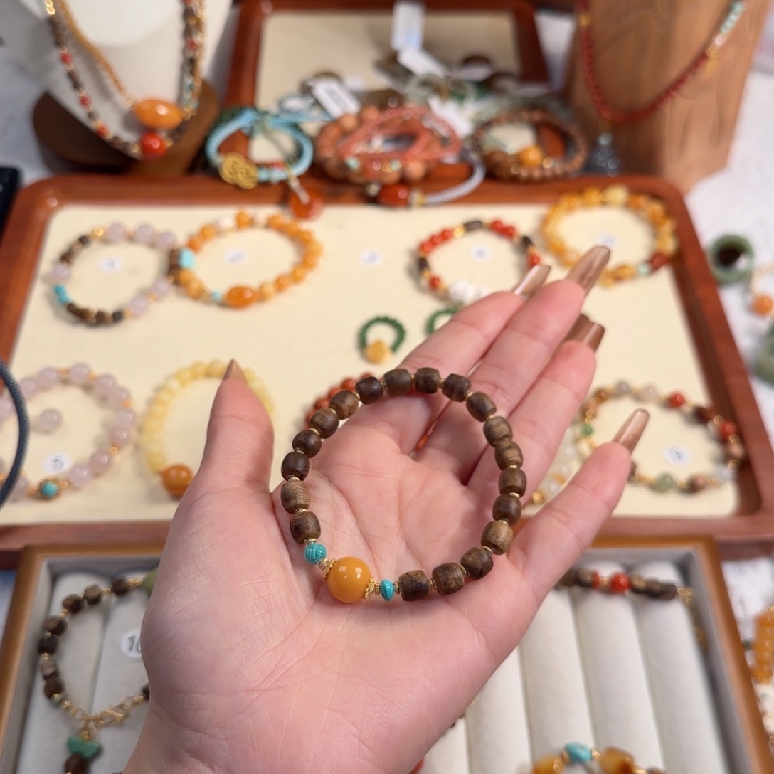 和田玉手链未镶嵌是****呀