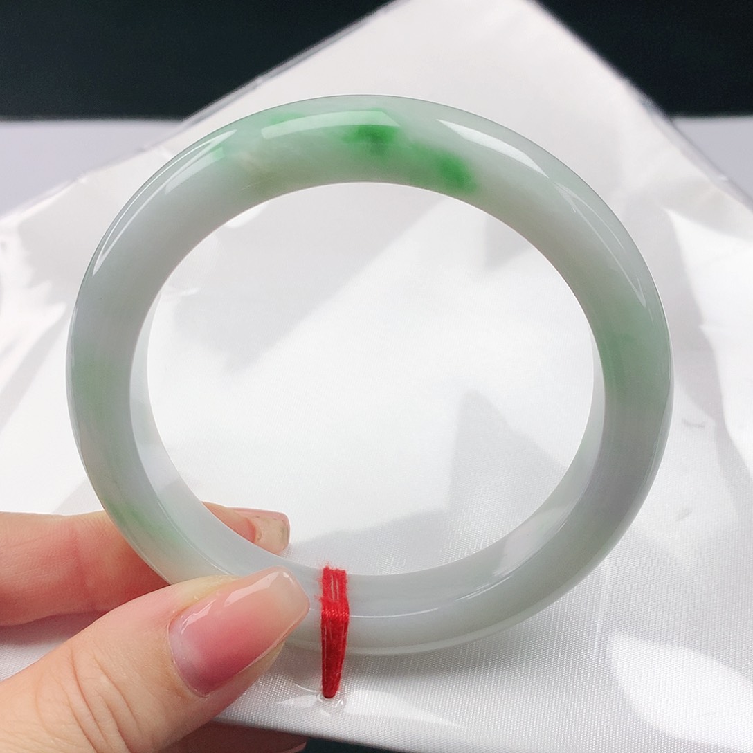 翡翠手镯未镶嵌翡翠017