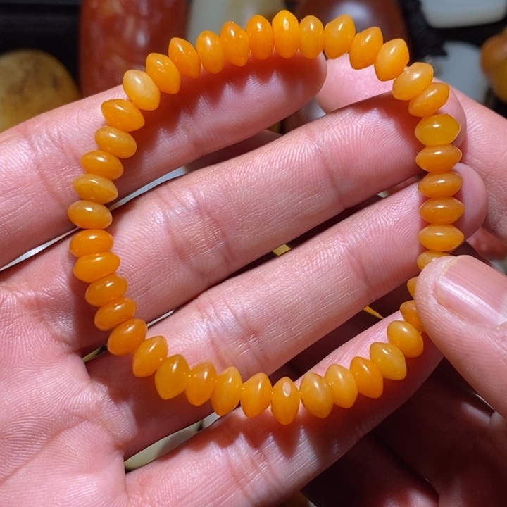 和田玉未镶嵌算盘珠手串