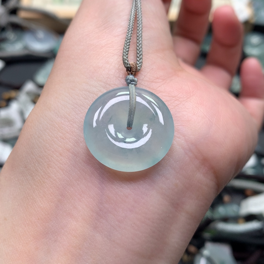 翡翠颈饰未镶嵌00000000000