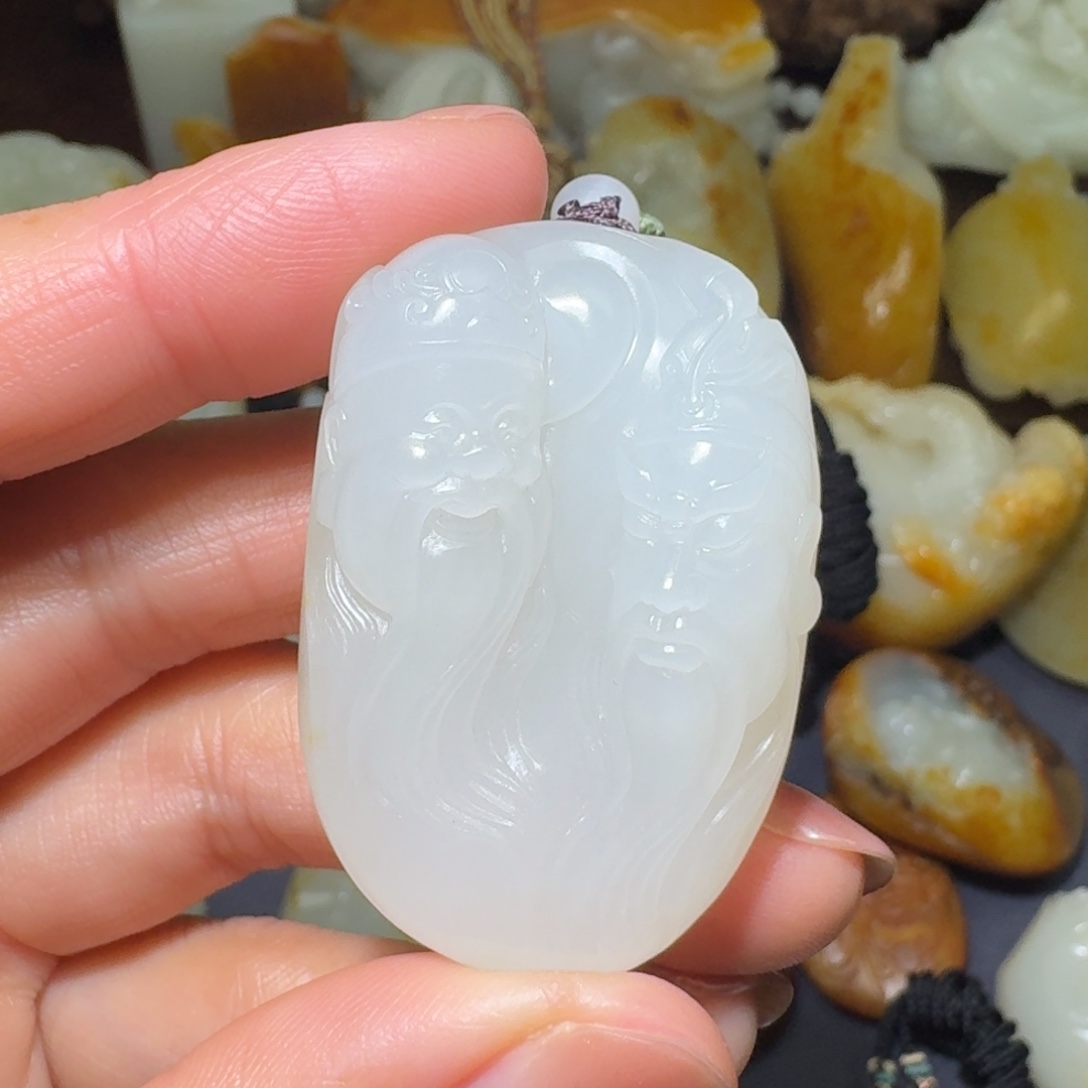 和田玉（糖玉）未镶嵌挂件