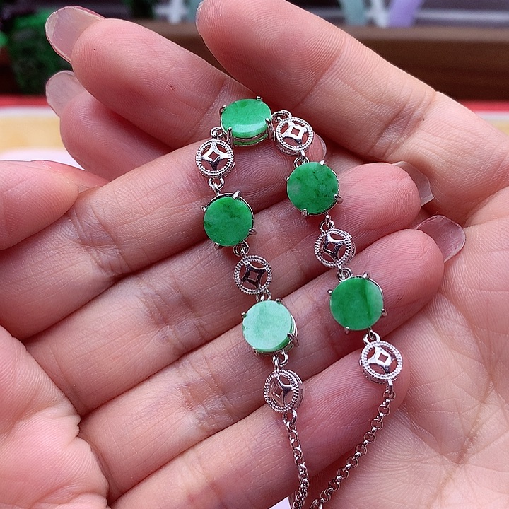 翡翠颈饰银S925镶嵌翡翠