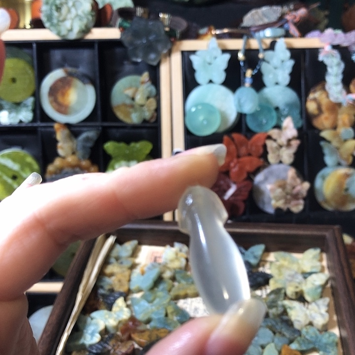 岫玉未镶嵌岫玉挂件