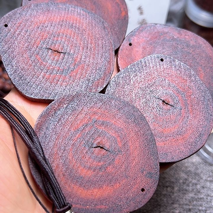 藤类降真香随形6.8左右精品红油黄金甲发其一j94