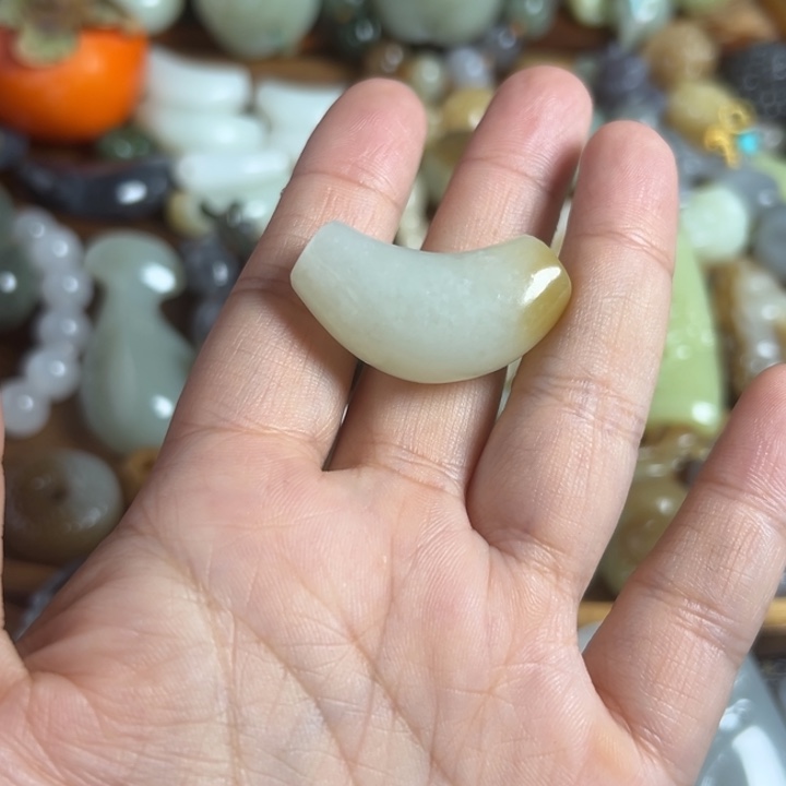 颈饰未镶嵌和田玉（糖玉）东***堂