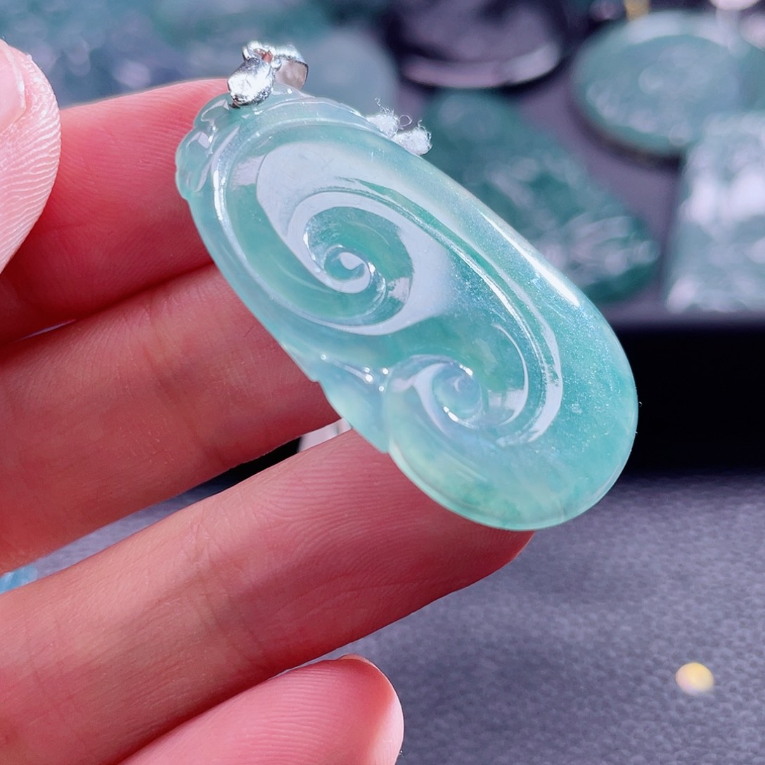 翡翠颈饰未镶嵌85858555