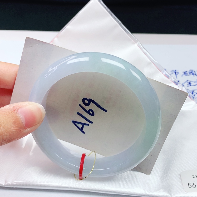 【闪购商品】翡翠手镯未镶嵌56.2圈