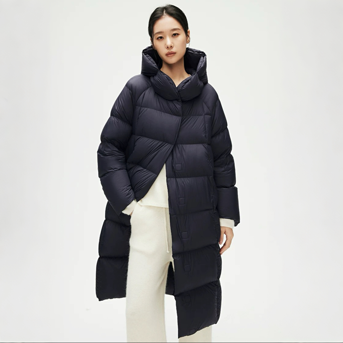 2025新款90白鹅绒350g+加厚轻长款三防超保暖蓬松连帽羽绒服女冬