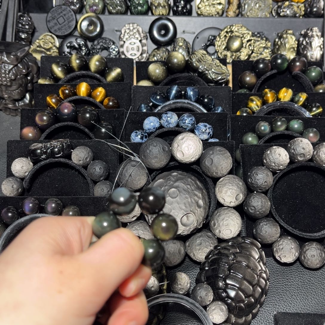 *****黑曜岩未镶嵌珠宝奇石