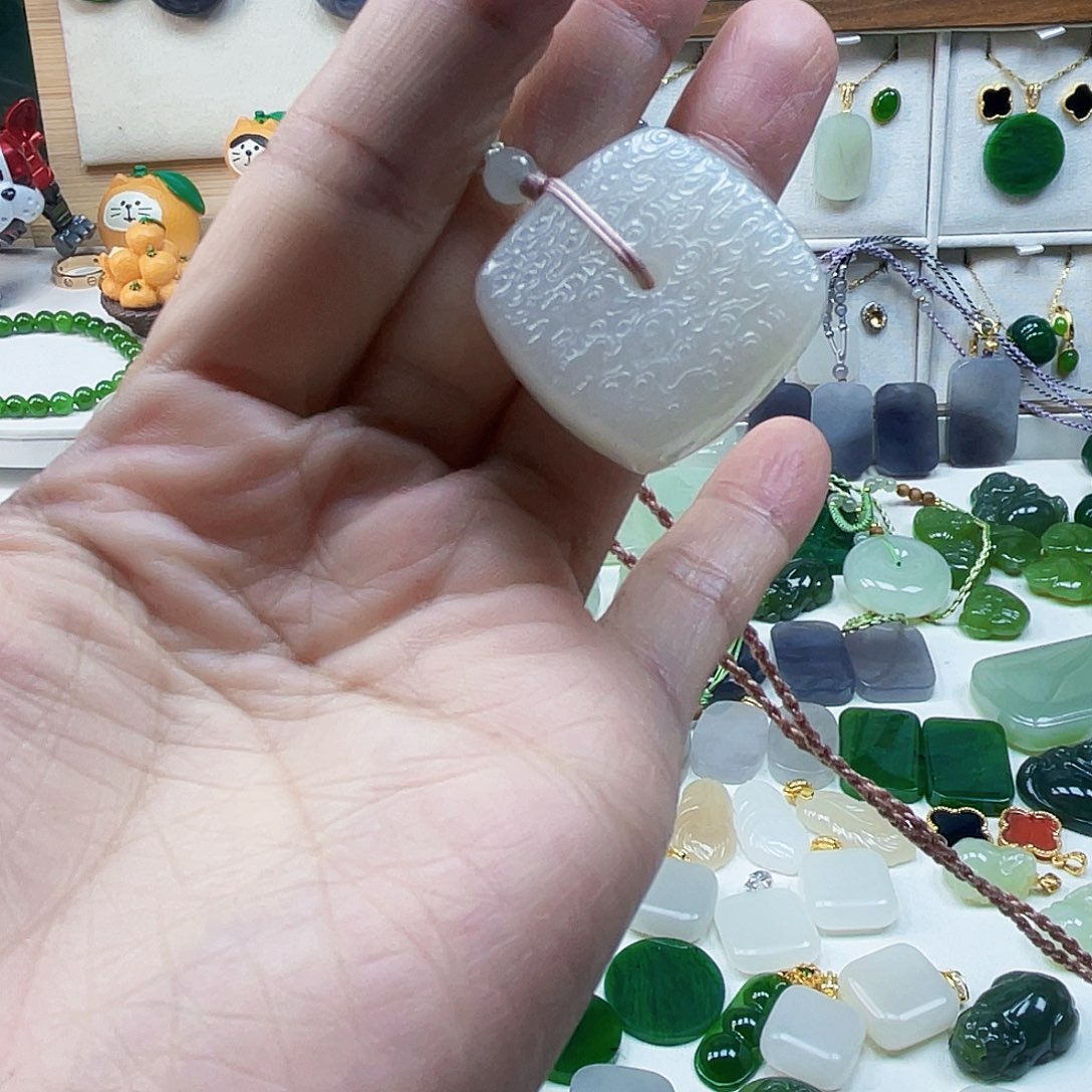 骨***家吊坠(不含链)未镶嵌和田玉