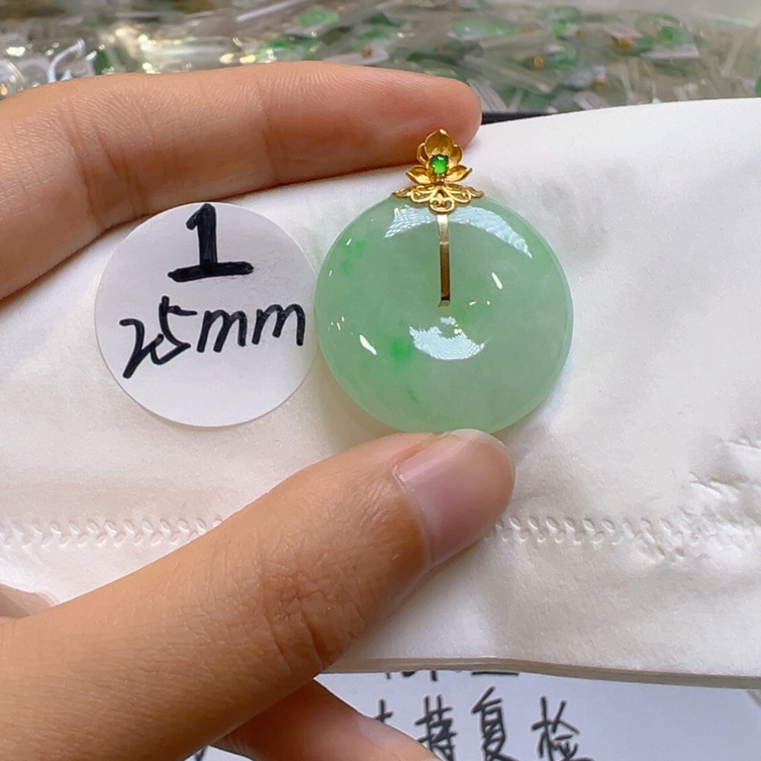 翡翠18K金镶嵌吊坠(不含链)