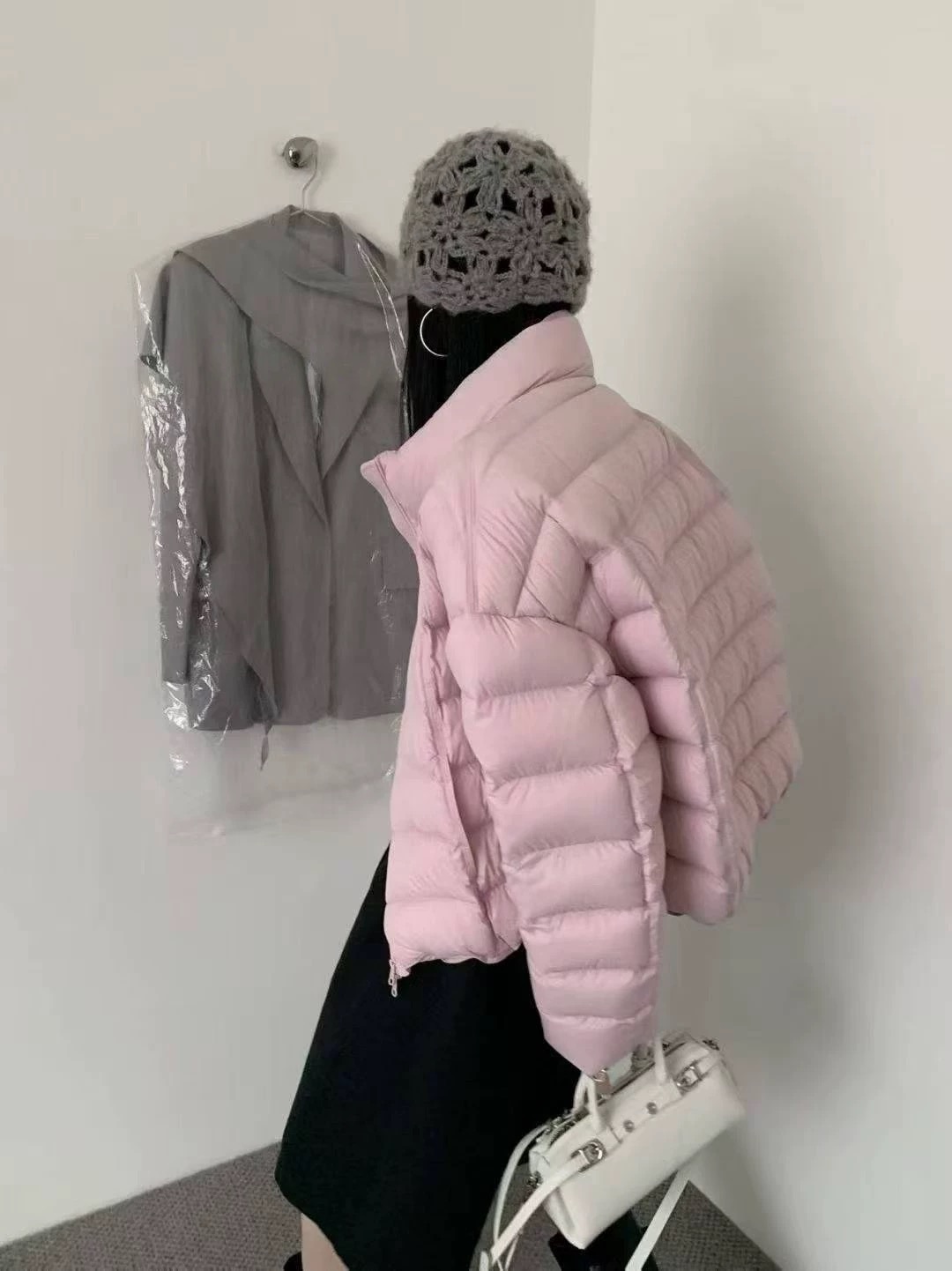 女士短款白绒立领连帽保暖短款宽松型羽绒服百搭韩版秋冬冬季