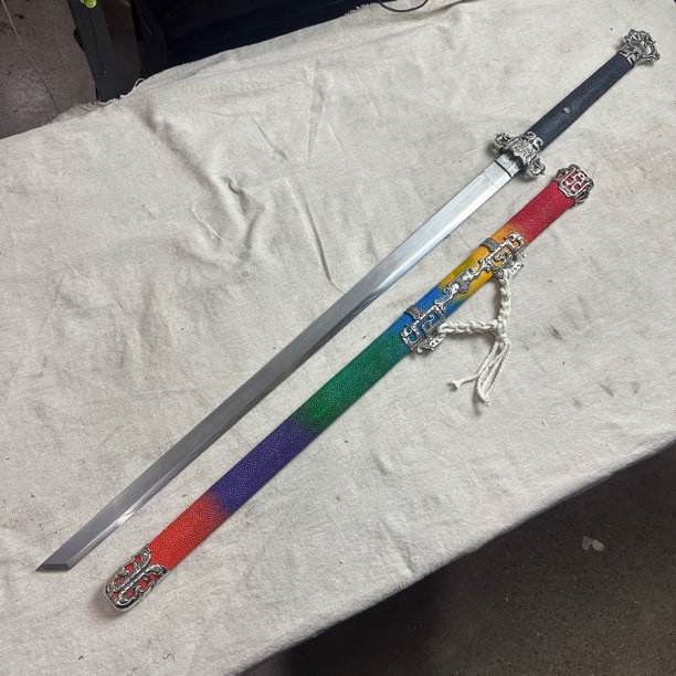 2579 龙泉昊天宝剑乌玆钢烧刃鱼皮白铜唐横刀未开刃