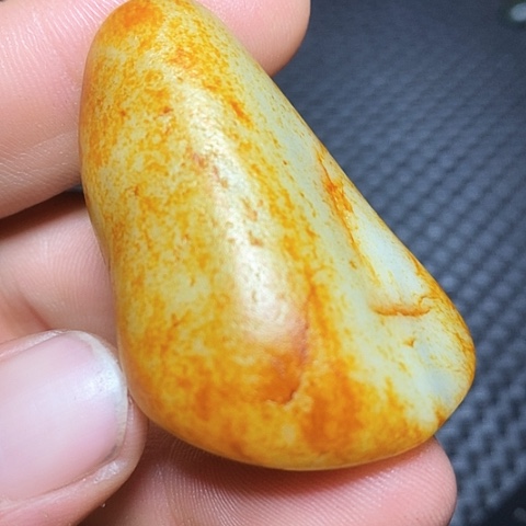 新疆和田原石石头