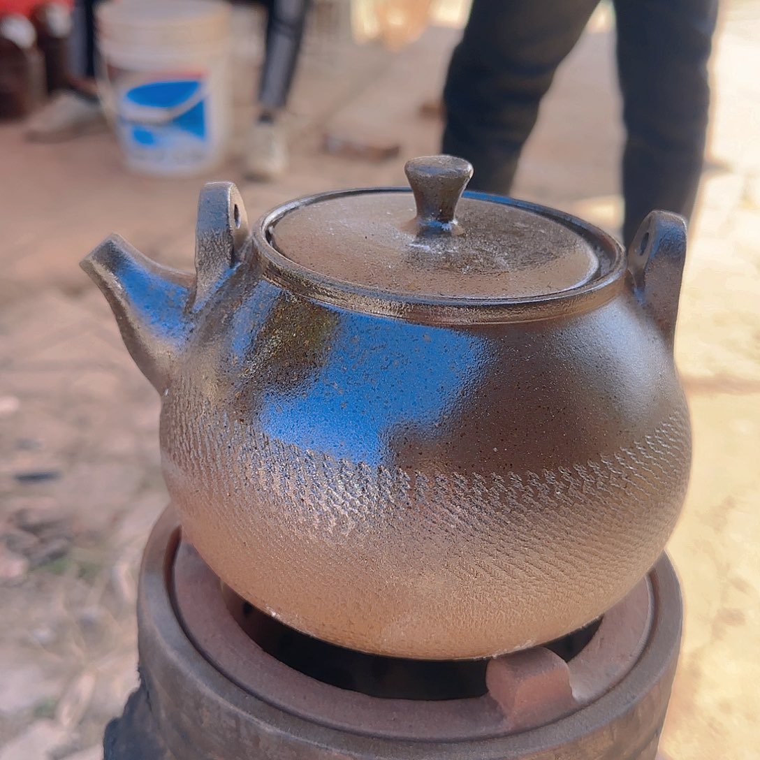 说***我底部有一点磕碰痕迹提梁壶