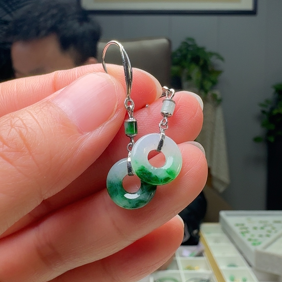 翡翠银S925镶嵌耳饰天然