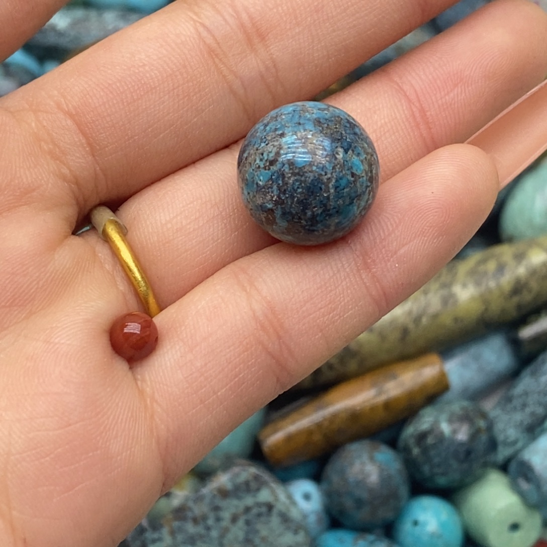 南红玛瑙未镶嵌珠宝奇石