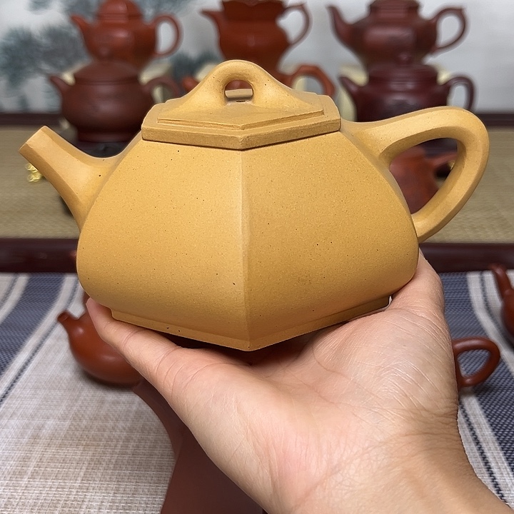 紫砂茶壶巴**生紫砂壶的制作