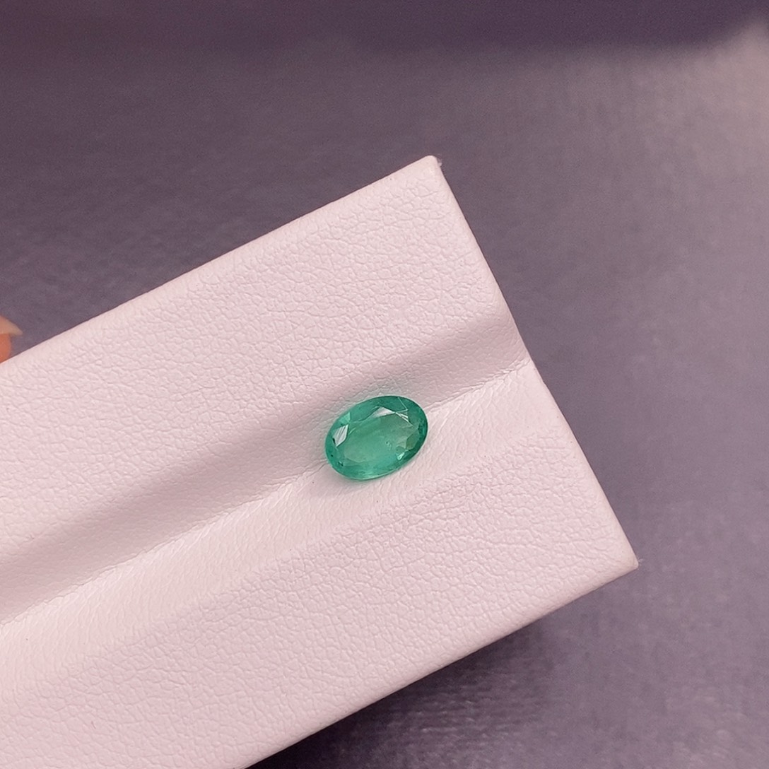 裸石祖母绿0.77克拉