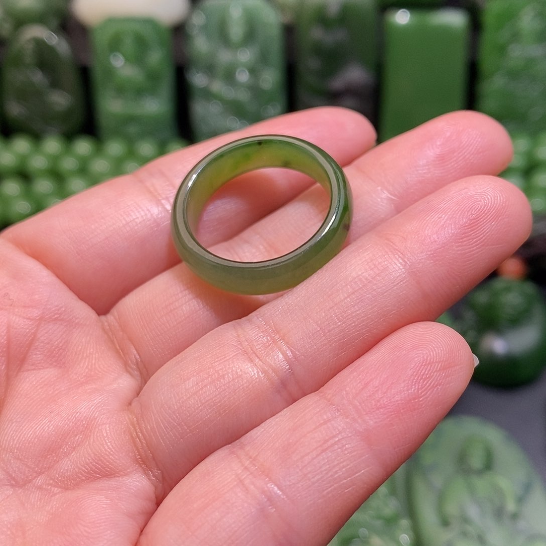 和田玉（碧玉）戒指未镶嵌